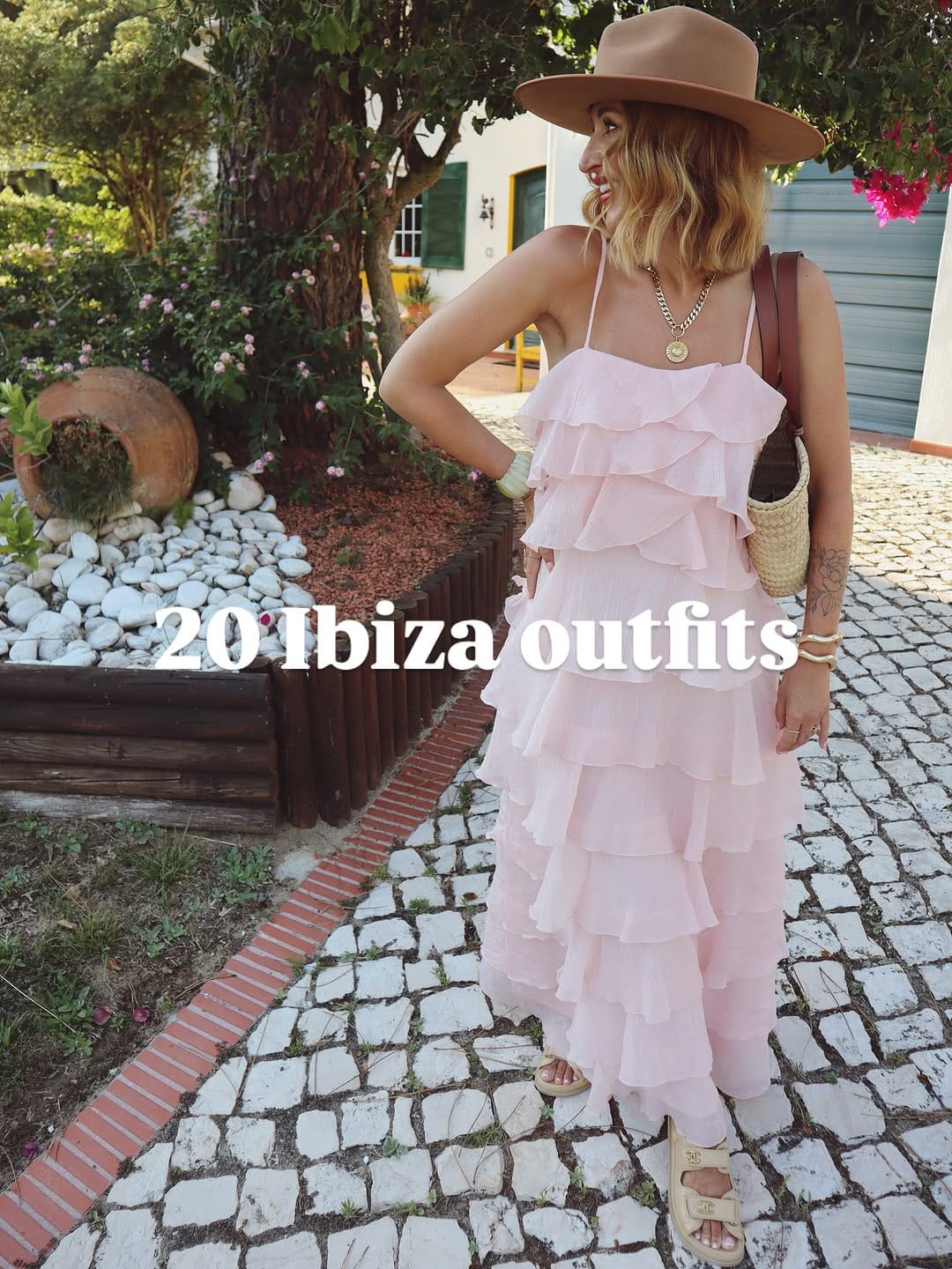 Post 10 by Katie Maxwell Personal stylist Bristol•Wardrobe & Outfits Expert on Instagram (carousel)