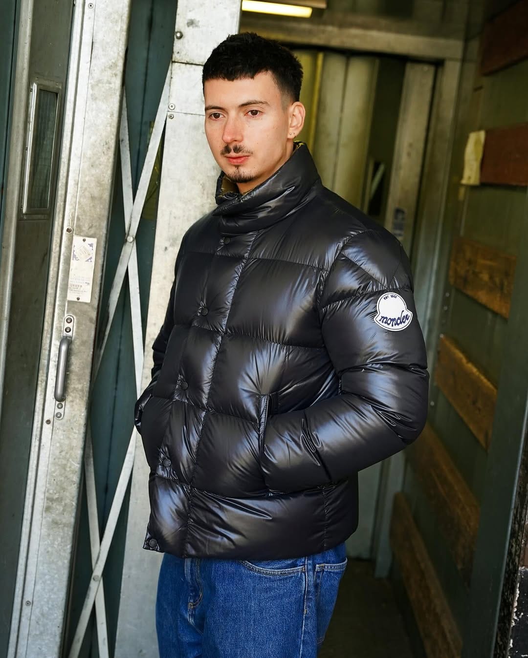 Post 7 by DPUS Designer Outlet (DP-US) on Instagram (carousel)