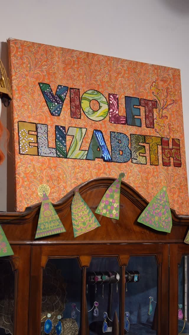 Post 10 by Violet Elizabeth on Instagram (video)