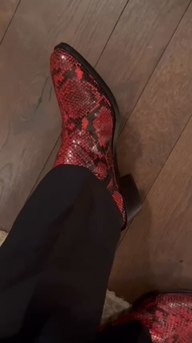 Post 6 by NOK NOK®️ on Instagram (video)