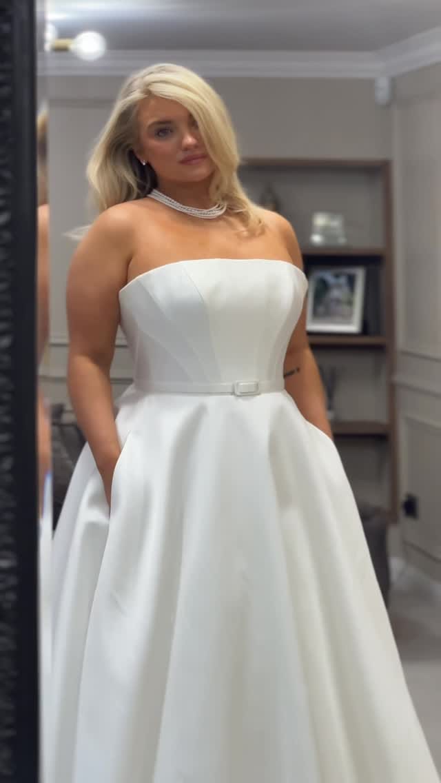 Post 1 by LUXURY BRIDAL BOUTIQUE 🤍💫 on Instagram (video)