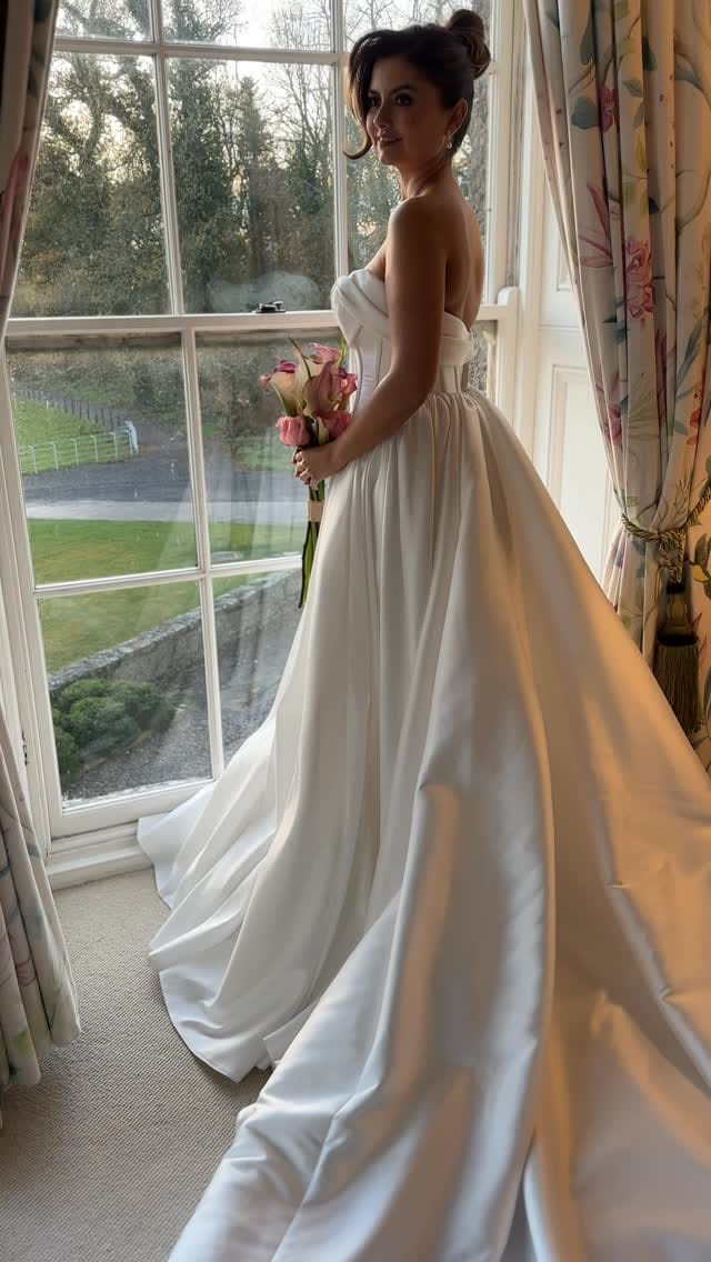 Post 6 by LUXURY BRIDAL BOUTIQUE 🤍💫 on Instagram (video)