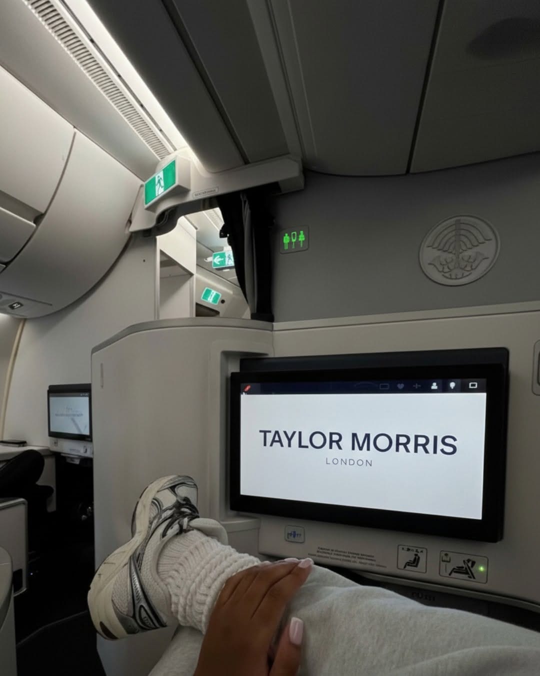 Post 5 by Taylor Morris London on Instagram (image)