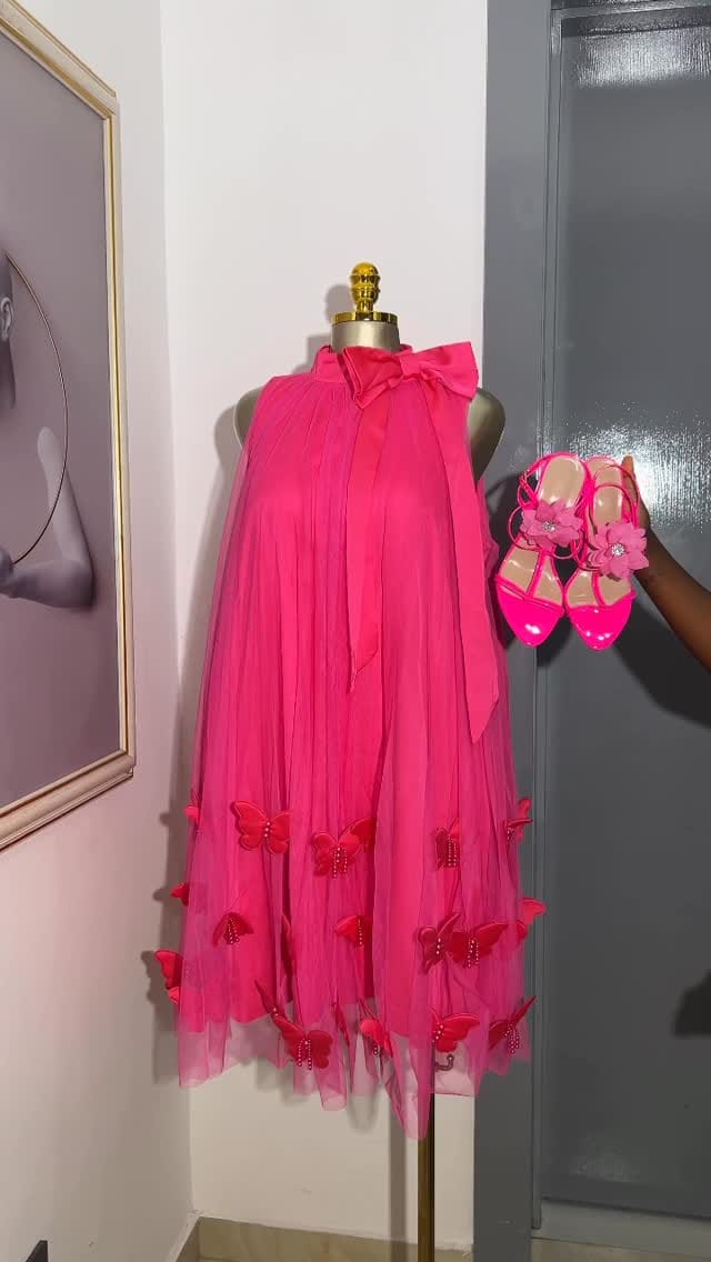 Post 7 by LUXURY CLOTHING BOUTIQUE IN OSAPA LONDON LEKKI. on Instagram (video)