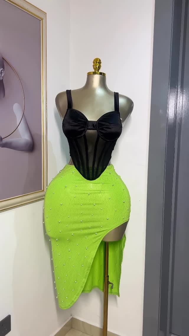Post 5 by LUXURY CLOTHING BOUTIQUE IN OSAPA LONDON LEKKI. on Instagram (video)