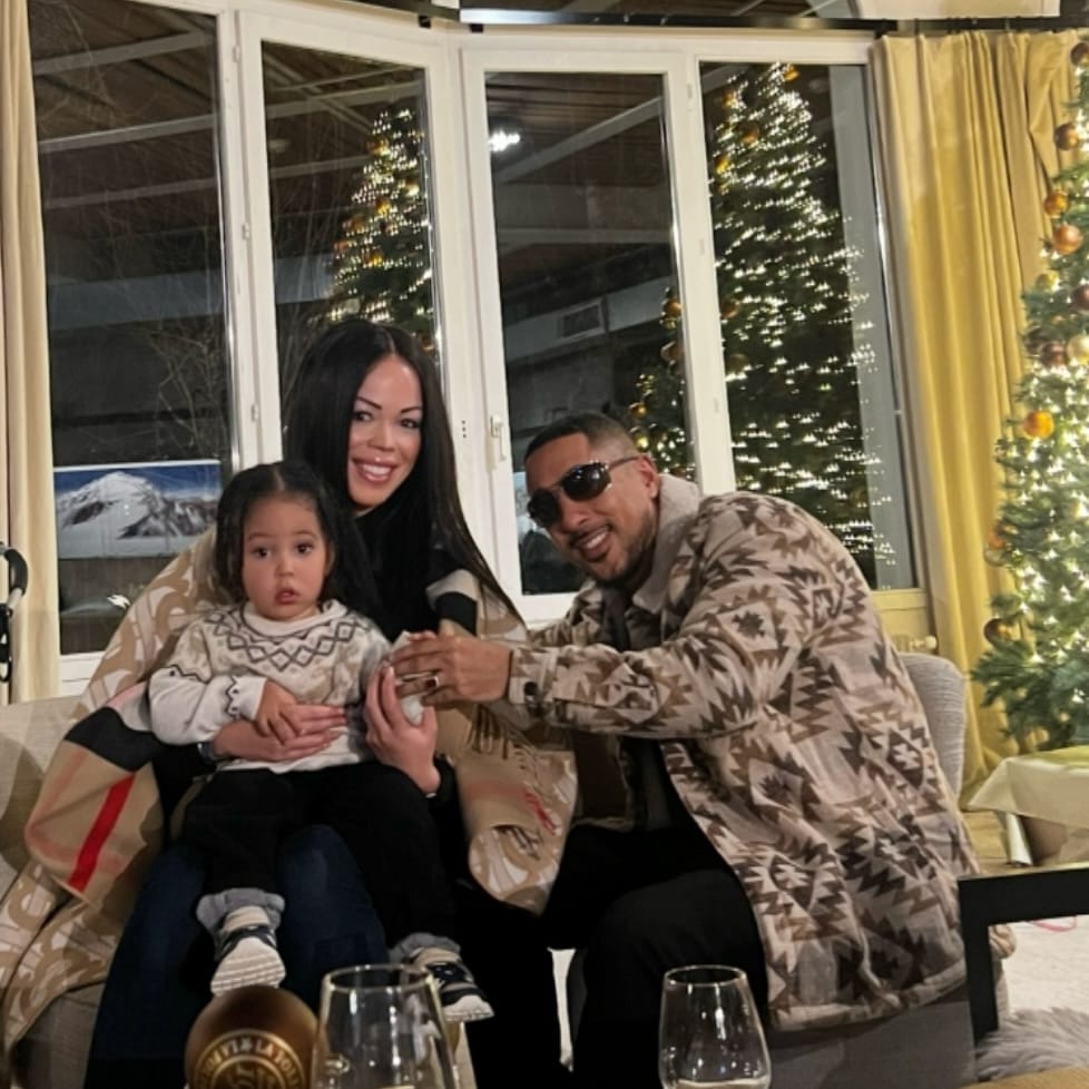 Post 7 by Kezia | Motherhood, Feminine Fashion & Lifestyle on Instagram (image)