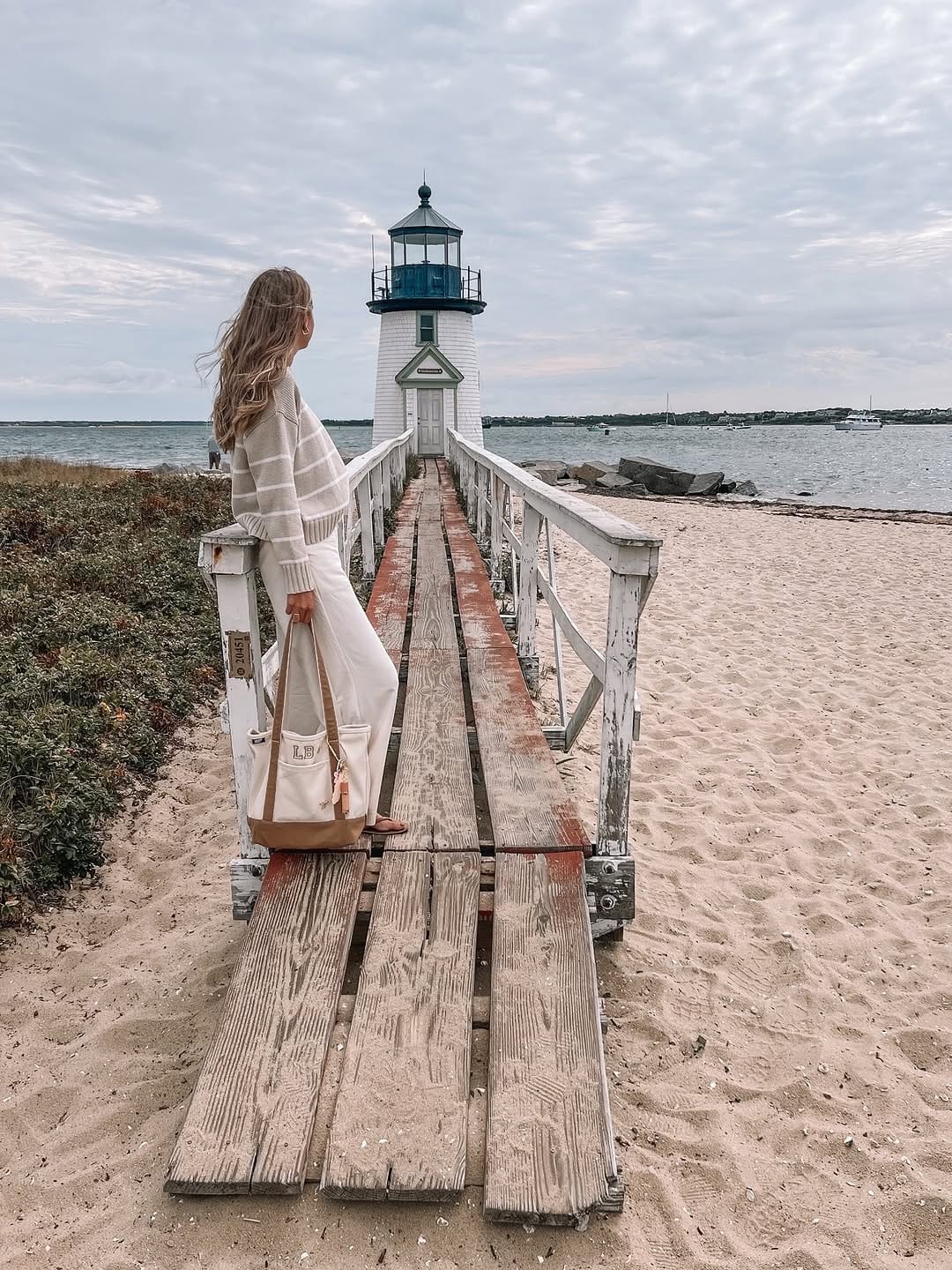 Post 10 by Lauren // Roses & Rain Boots on Instagram (carousel)