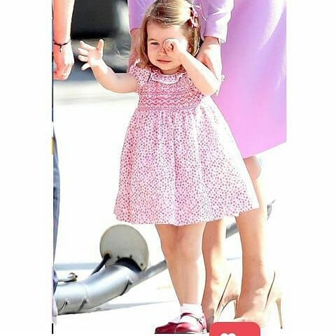 Post 8 by duchess.catherine.fashionstyle on Instagram (image)
