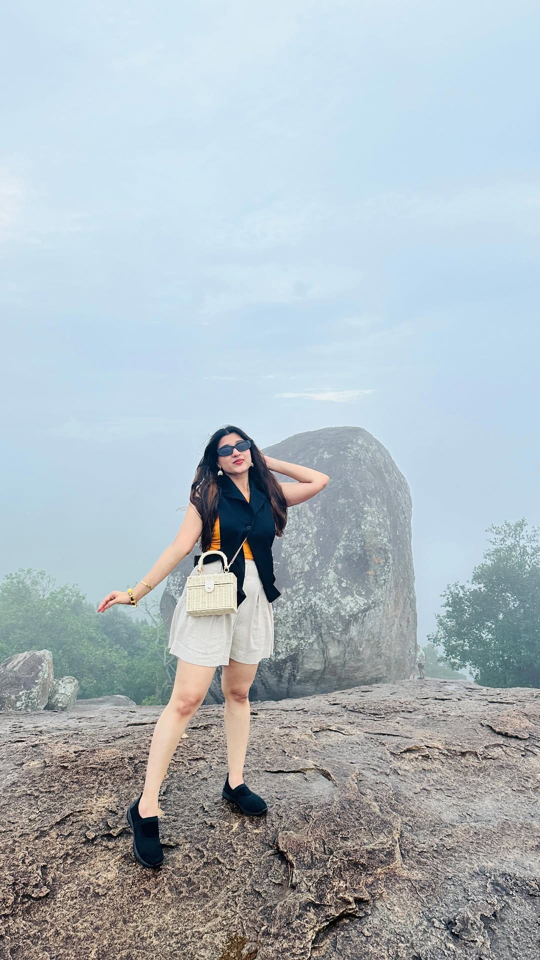 Post 6 by Prerna Jain I INTERNATIONALLY CERTIFIED PERSONAL STYLIST on Instagram (video)