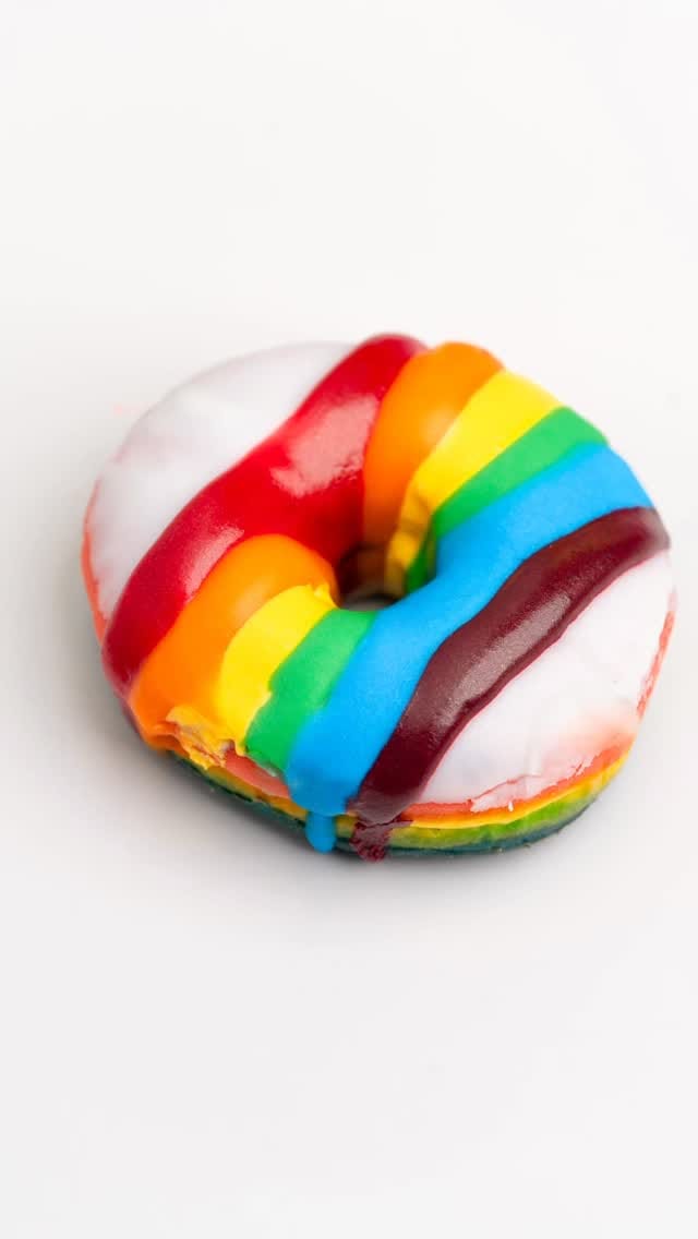 Post 9 by Hoopla Donuts on Instagram (video)