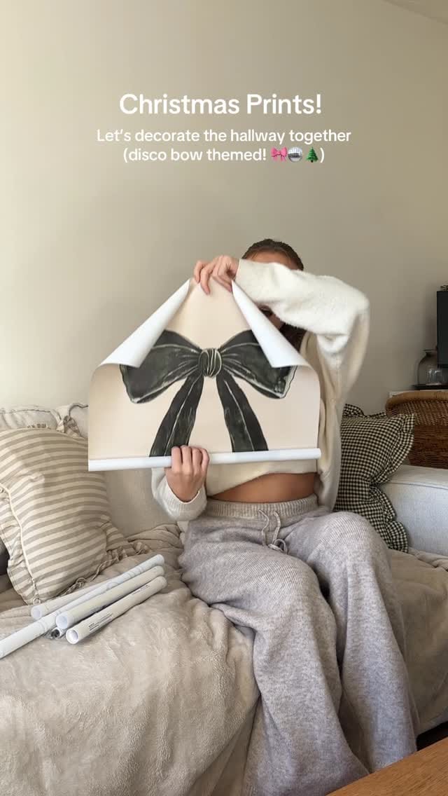 Post 7 by Emily 🍋 Everyday Petite Style on Instagram (video)