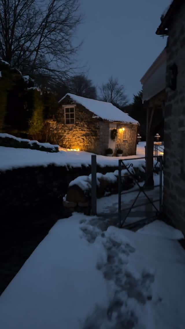 Post 5 by Jo on Instagram (video)