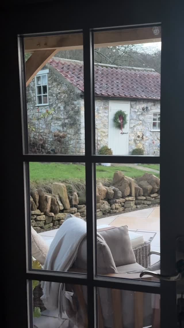 Post 9 by Jo on Instagram (video)