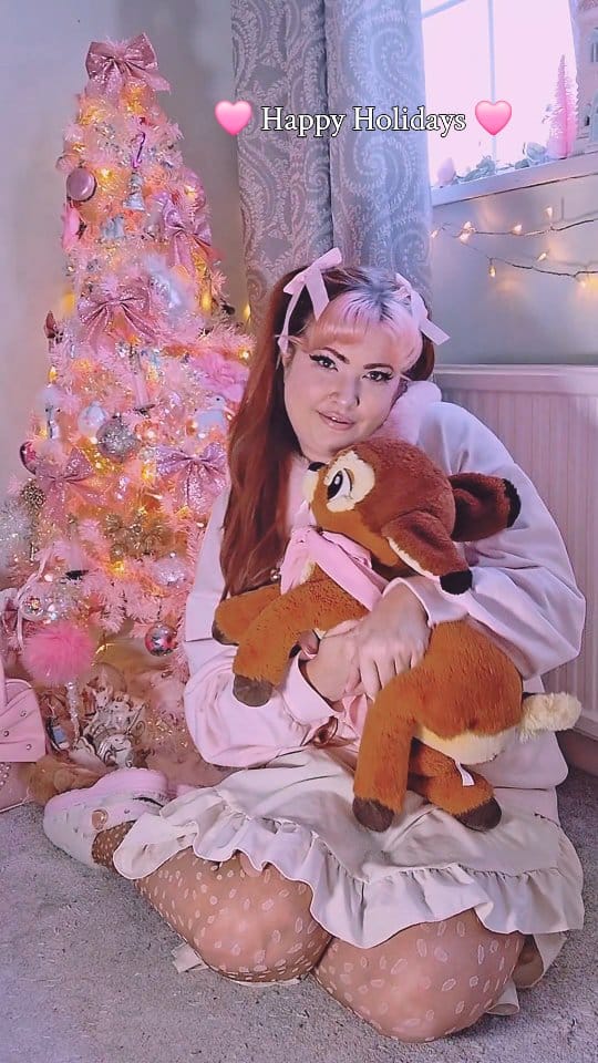 Post 3 by ♡𝓡𝓸𝔁𝓲𝓮 𝓢𝔀𝓮𝓮𝓽𝓱𝓮𝓪𝓻𝓽 ♡ on Instagram (video)