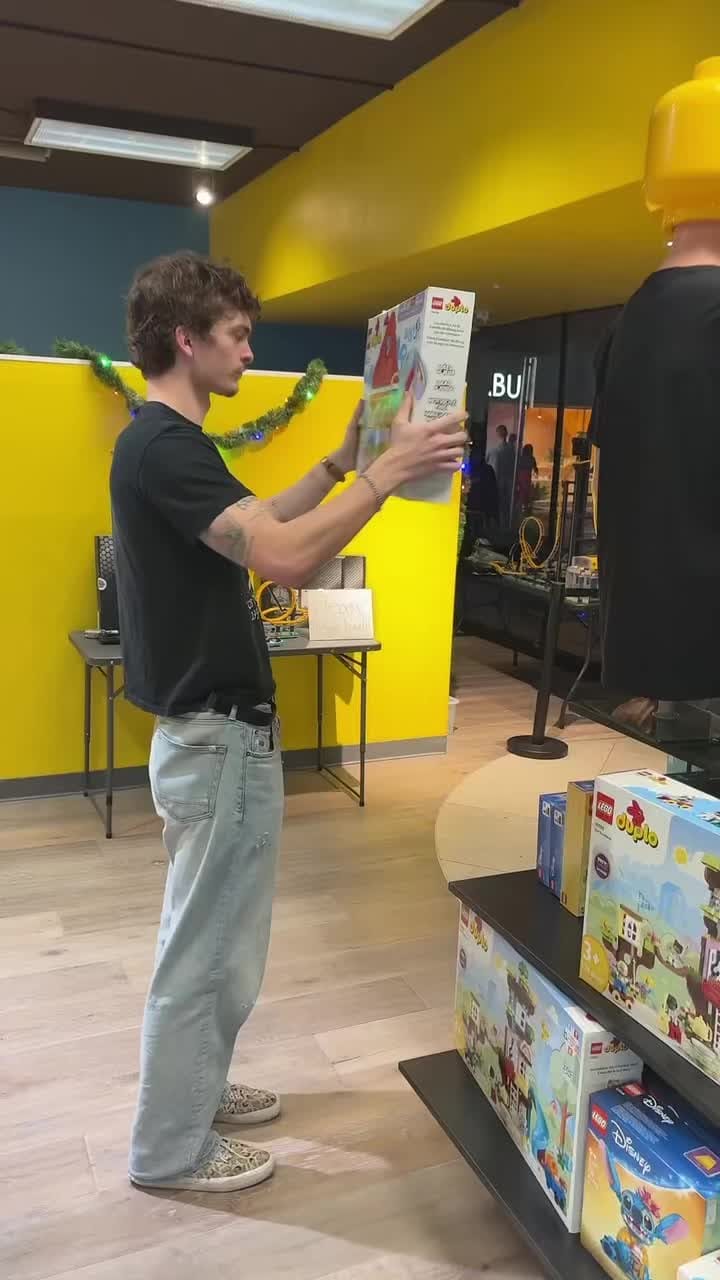 Post 2 by Bricks and Minifigs Lego Store Costa Mesa on Instagram (video)