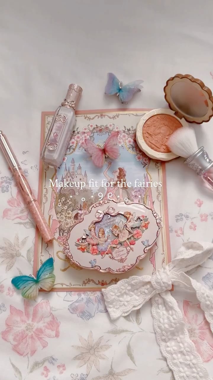 Post 4 by Nicole ༉‧₊˚✧.* on Instagram (video)