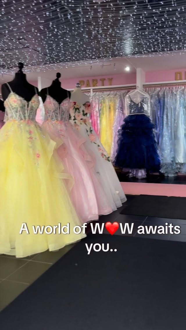 Post 10 by 🩷Cinders party dress🩷 on Instagram (video)