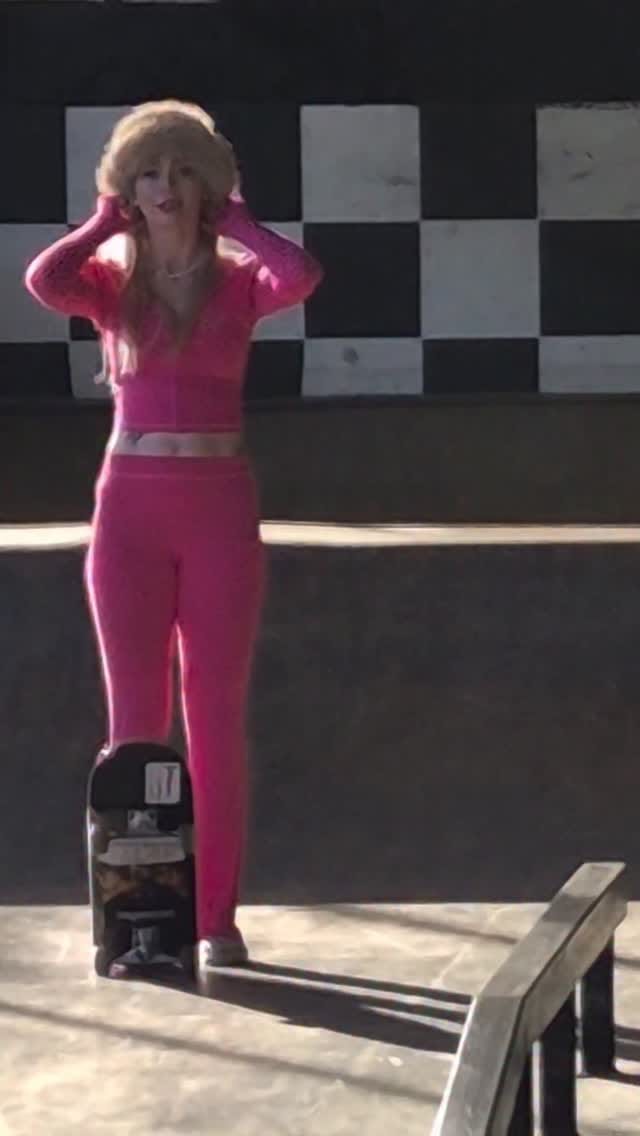 Post 6 by Stefani Nurding on Instagram (video)