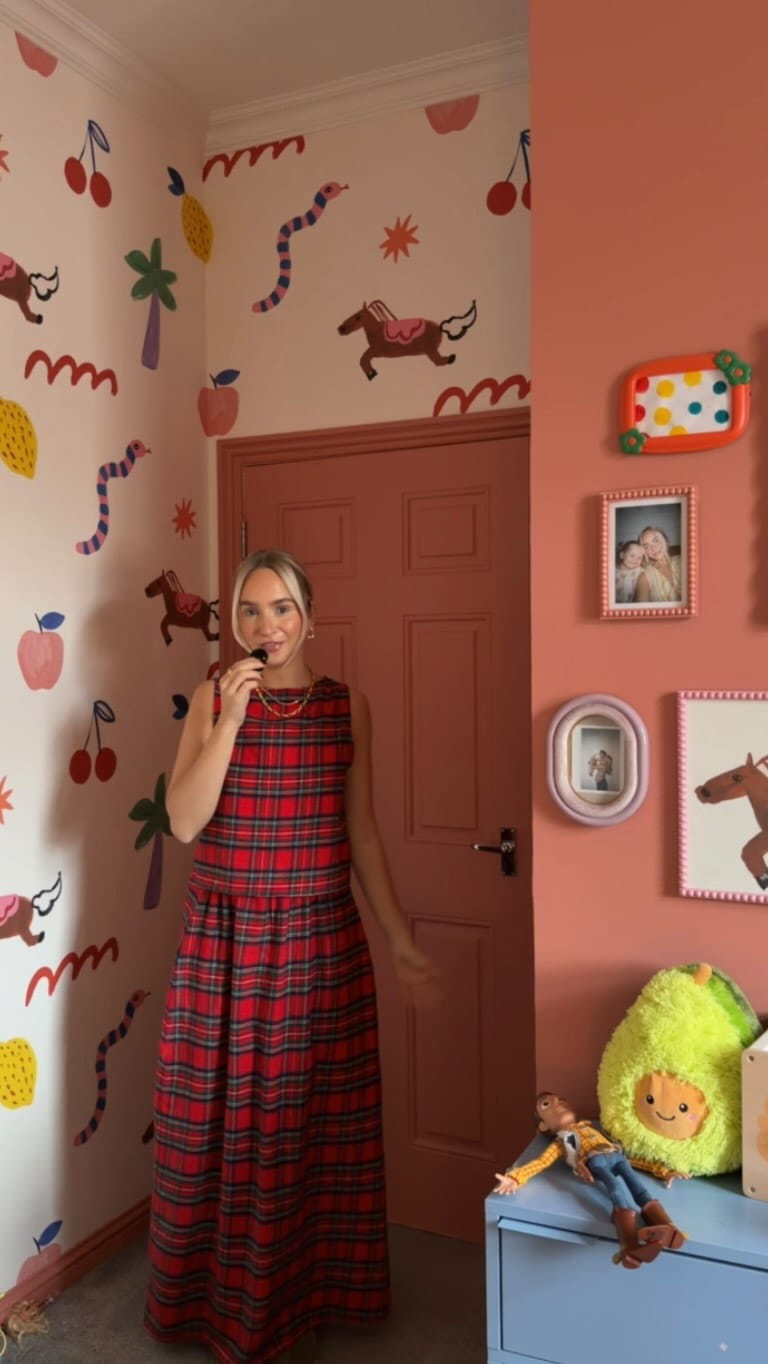 Post 7 by Estera Pawlak on Instagram (video)