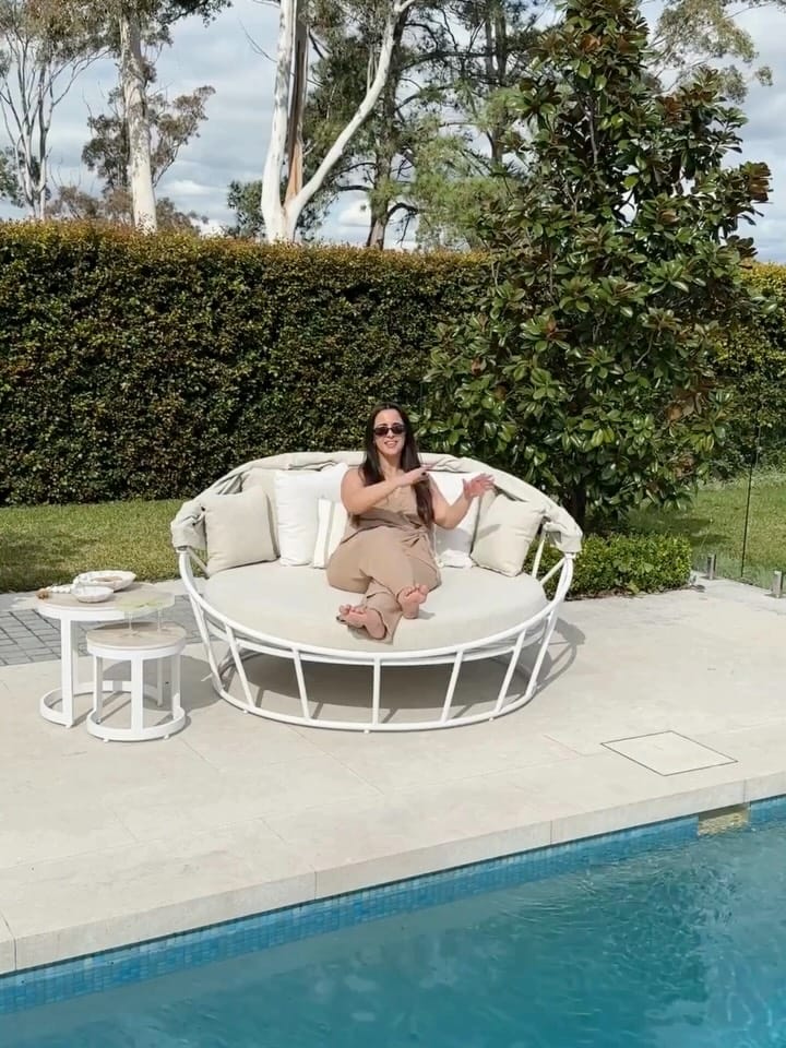 Post 7 by OUTDOOR ELEGANCE on Instagram (carousel)