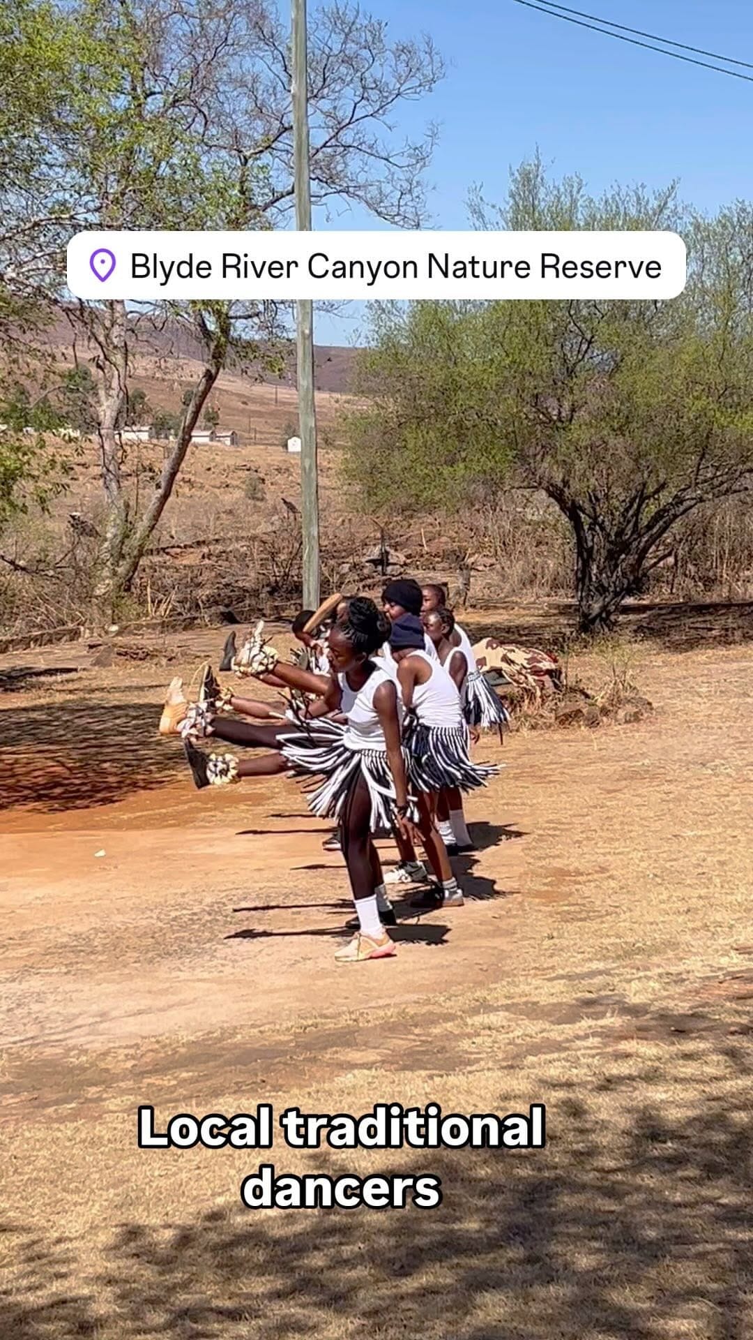 Post 5 by @chicatanyage on Instagram (video)