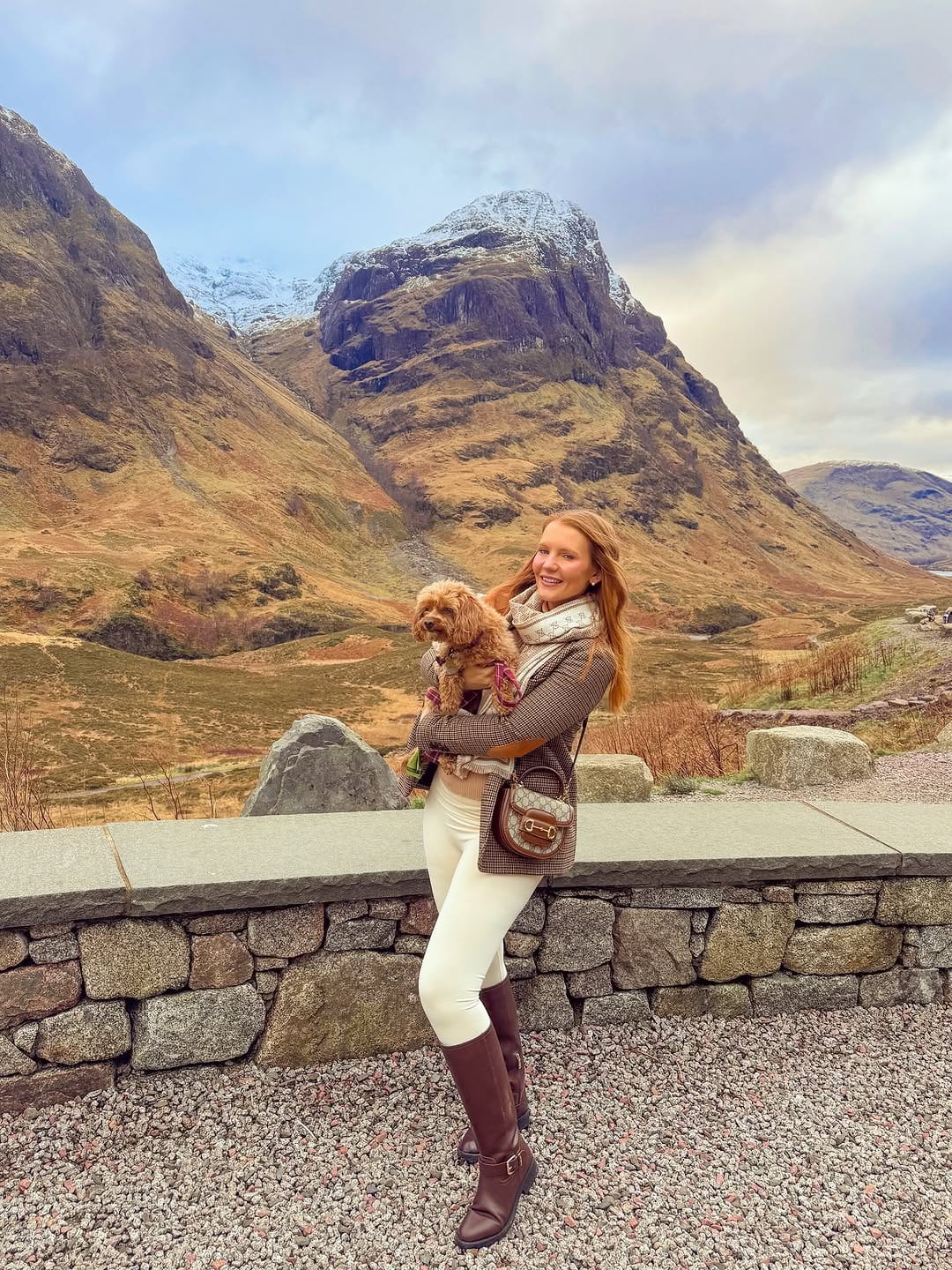 Post 1 by Lesley 💖 Feminine Outfit Inspo on Instagram (carousel)