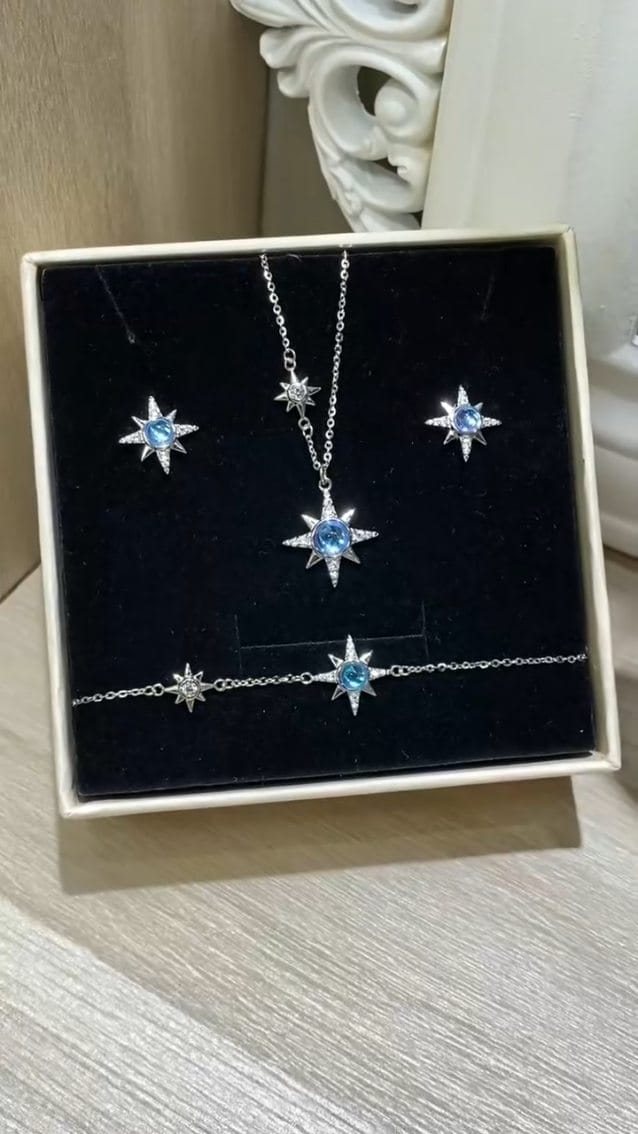 Post 9 by Zayaa's jewellery on Instagram (video)