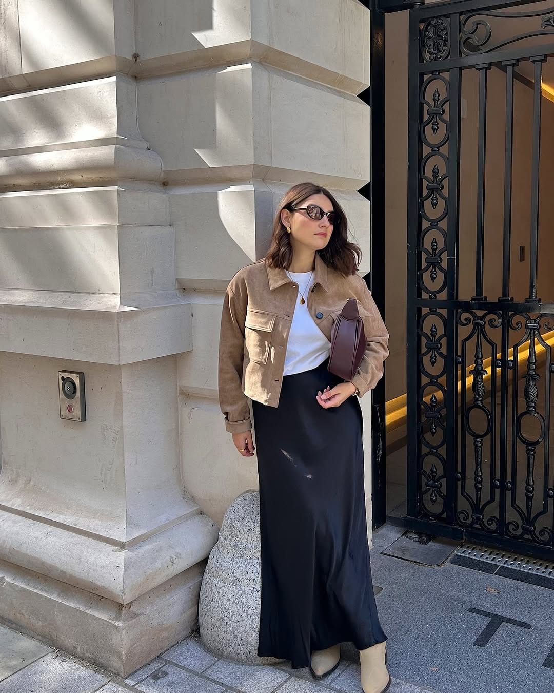 Post 10 by Harriet | outfits & styling on Instagram (carousel)