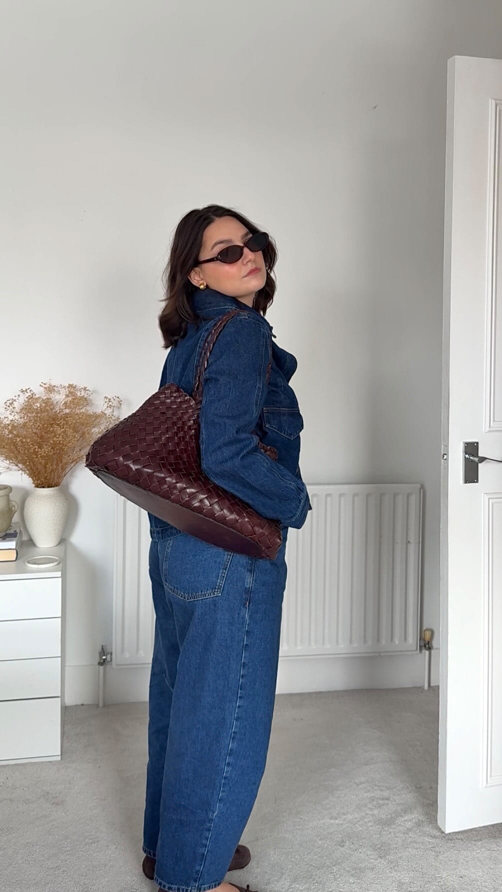 Post 8 by Harriet | outfits & styling on Instagram (video)