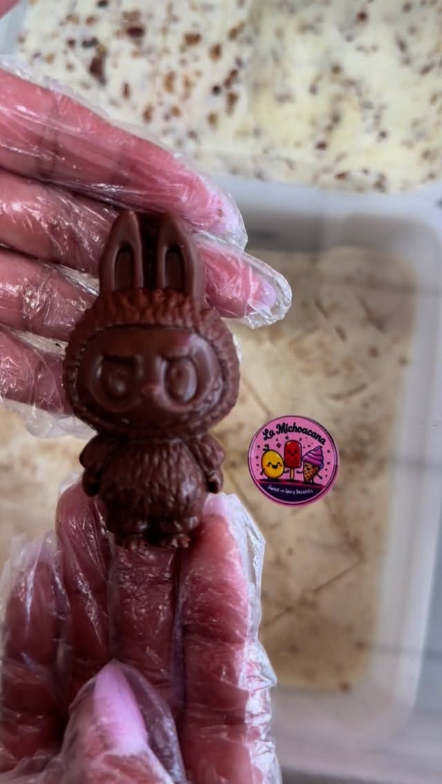 Post 3 by La Michoacana Sweet and Spicy on Instagram (video)
