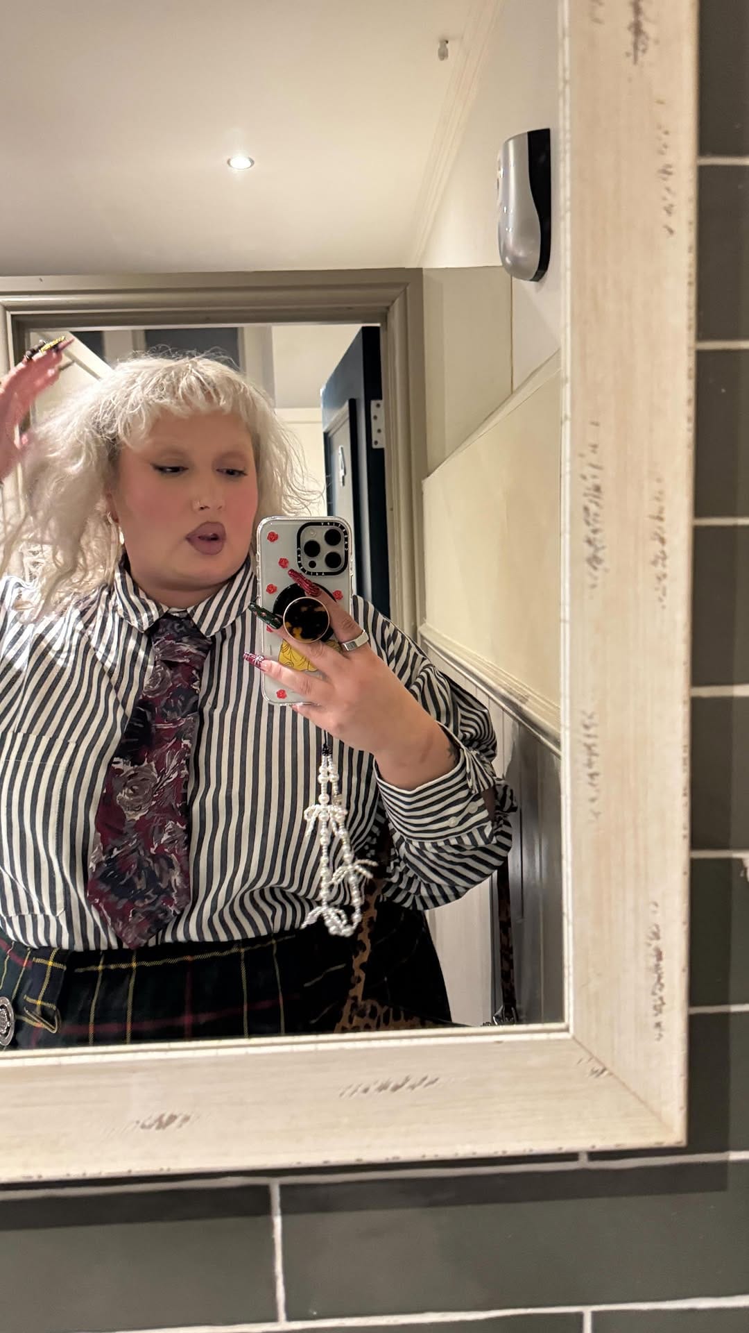 Post 6 by Hannah Ogilvie-Young on Instagram (video)