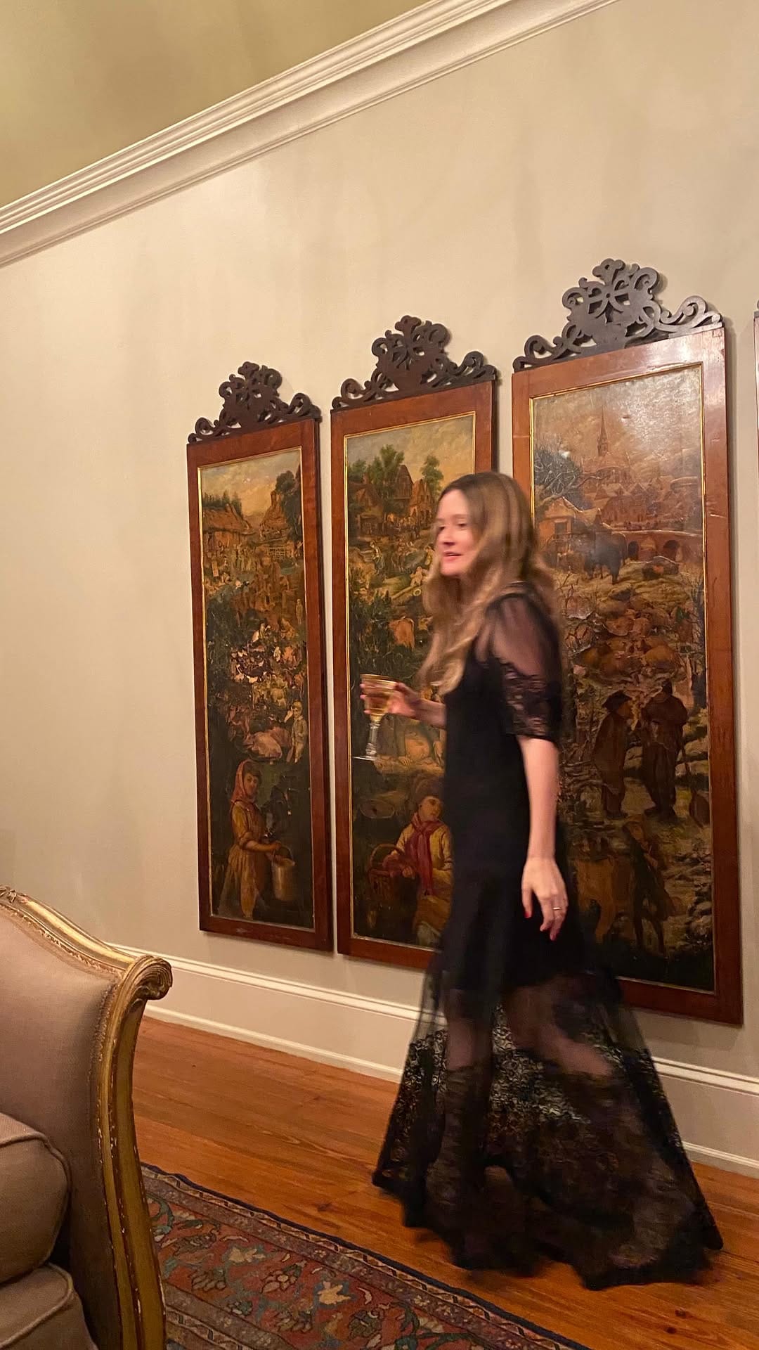 Post 10 by Devore Vintage on Instagram (video)