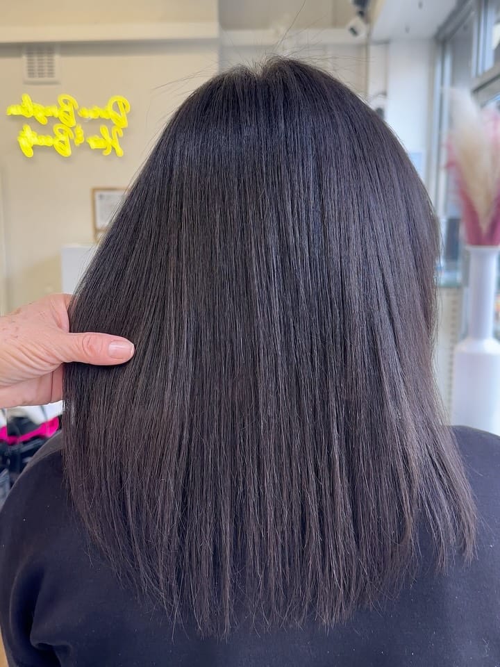 Post 1 by DIVINE BRAZILIAN HAIR & BEAUTY on Instagram (carousel)