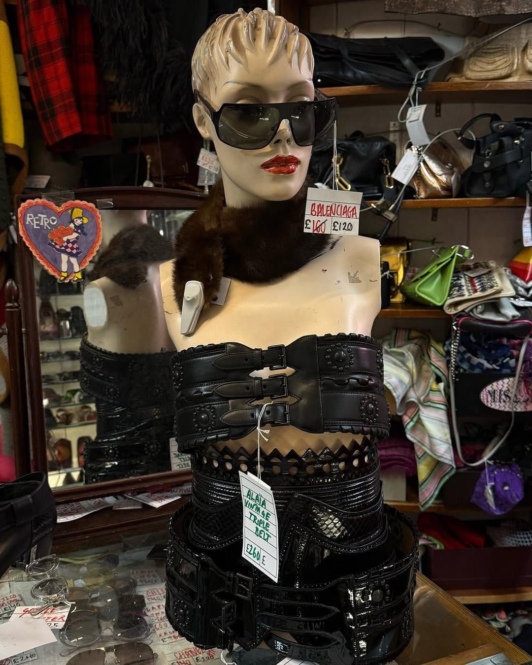 Post 9 by Retro Woman Notting Hill on Instagram (image)