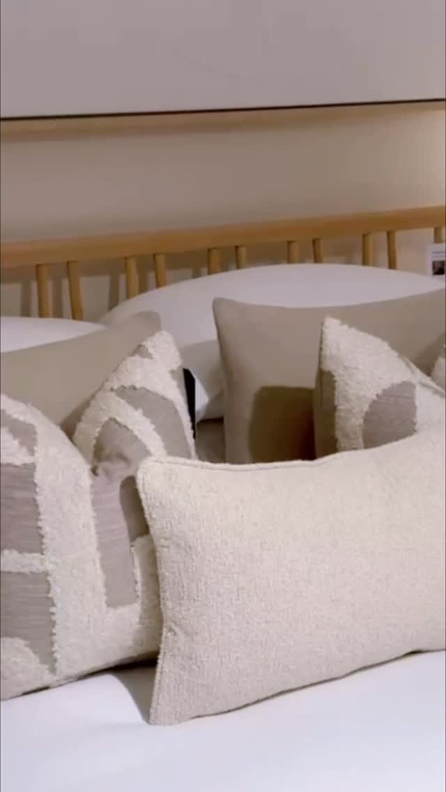 Post 3 by Scatter Box on Instagram (video)