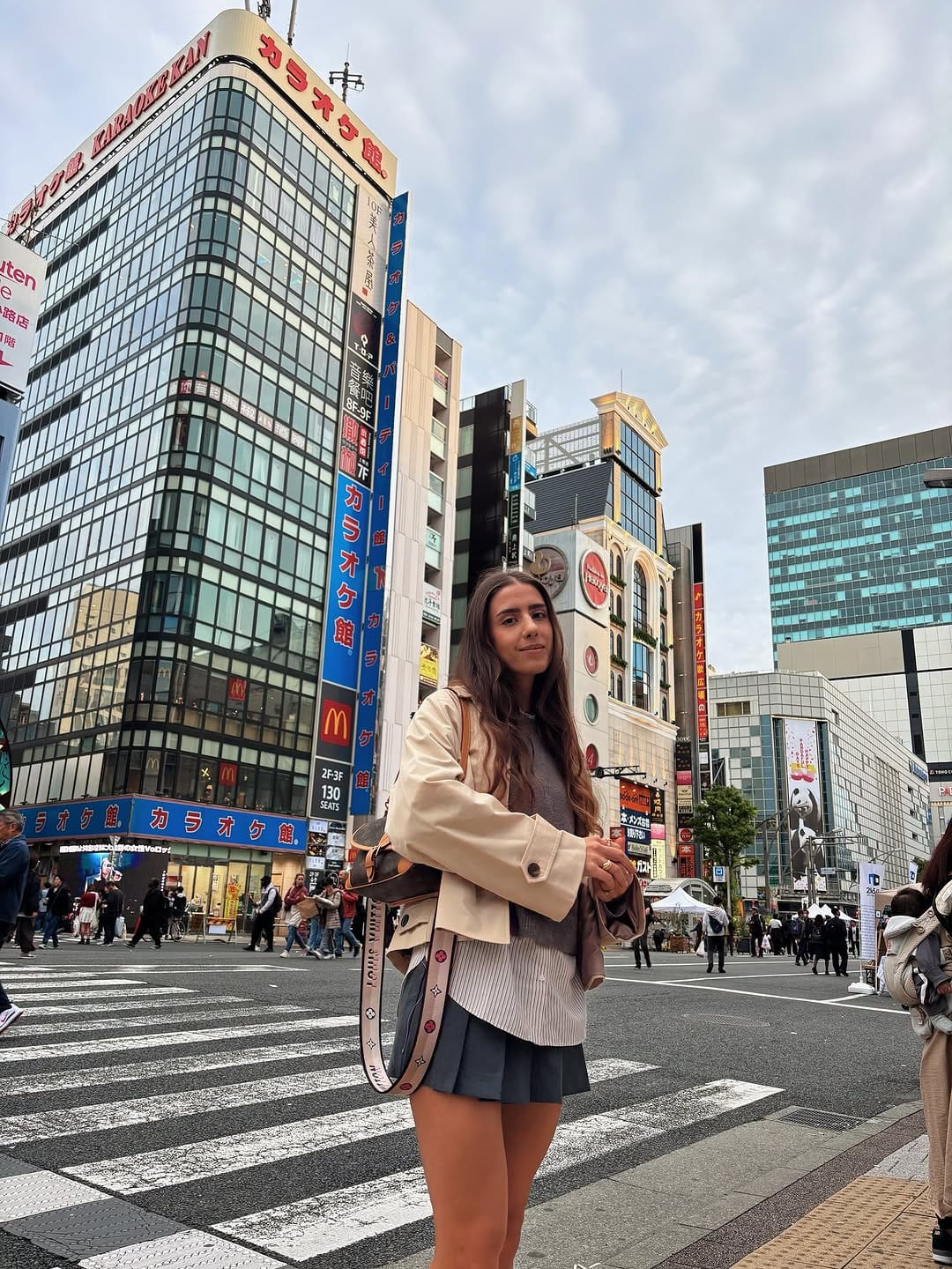 Post 9 by Eva Fernandez on Instagram (carousel)