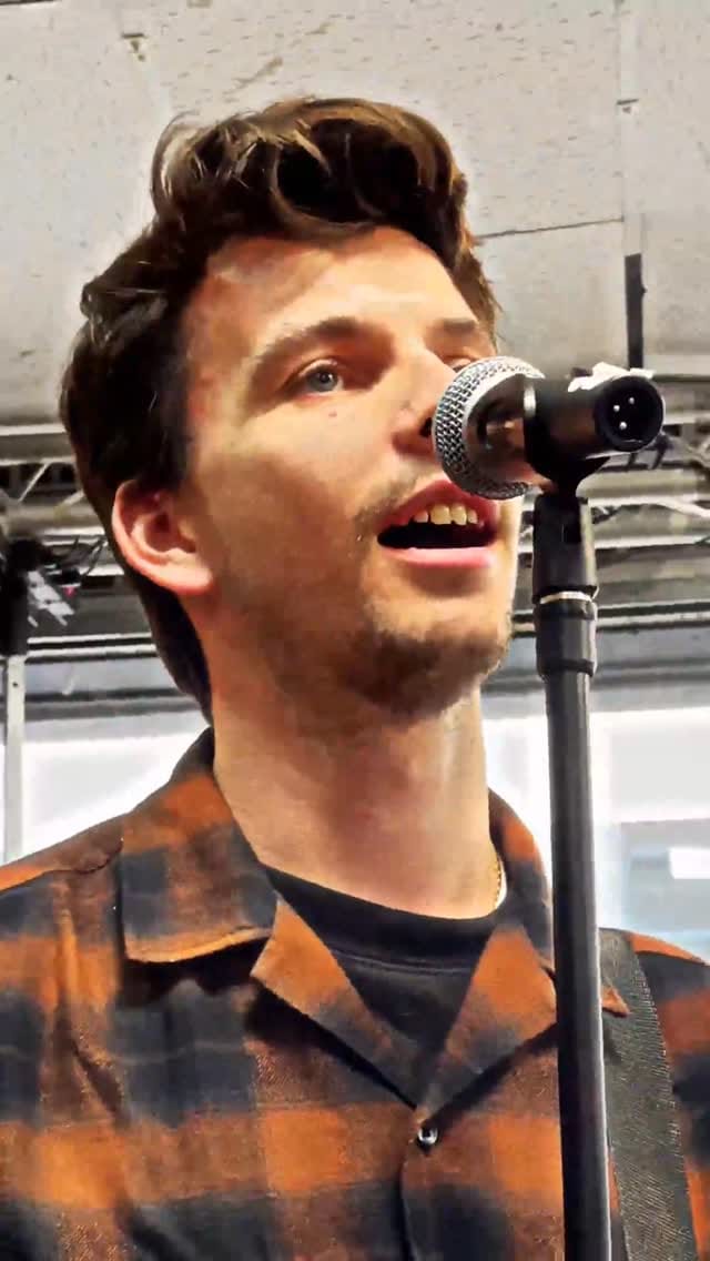 Post 1 by Kenny's Music on Instagram (video)