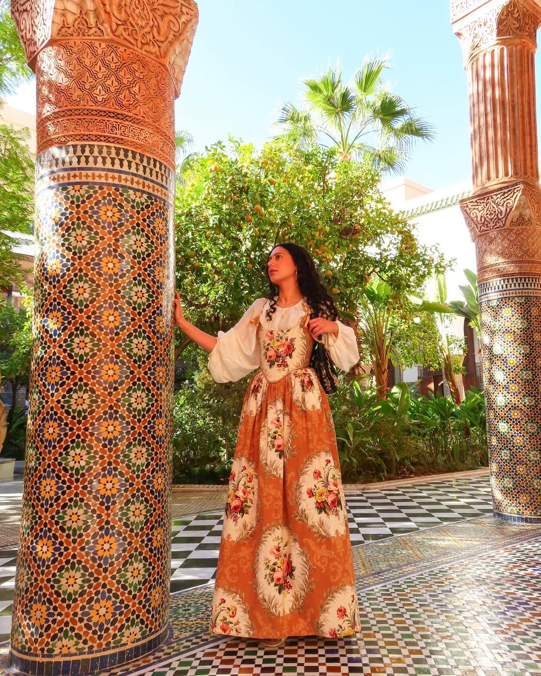Post 10 by Delaram on Instagram (carousel)