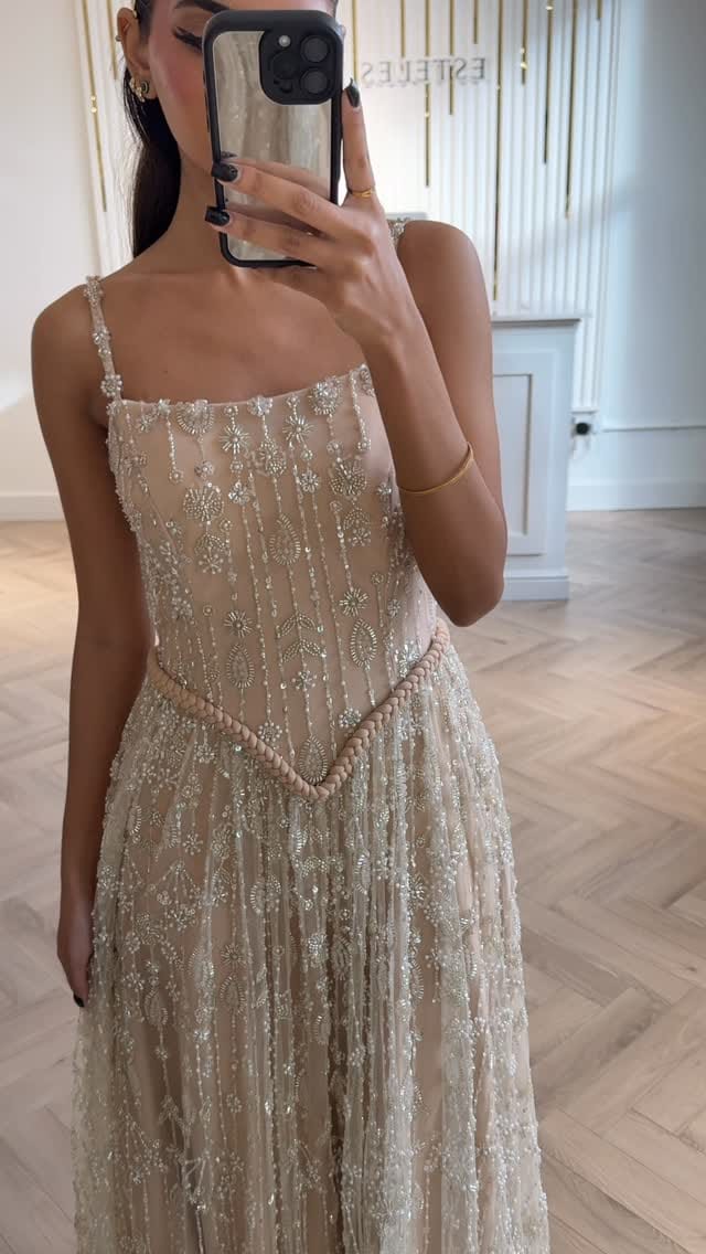 Post 9 by Esteles London on Instagram (video)