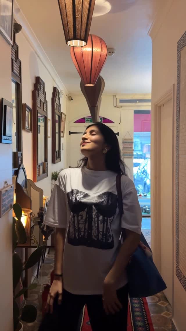 Post 8 by Mansi Nagori on Instagram (video)