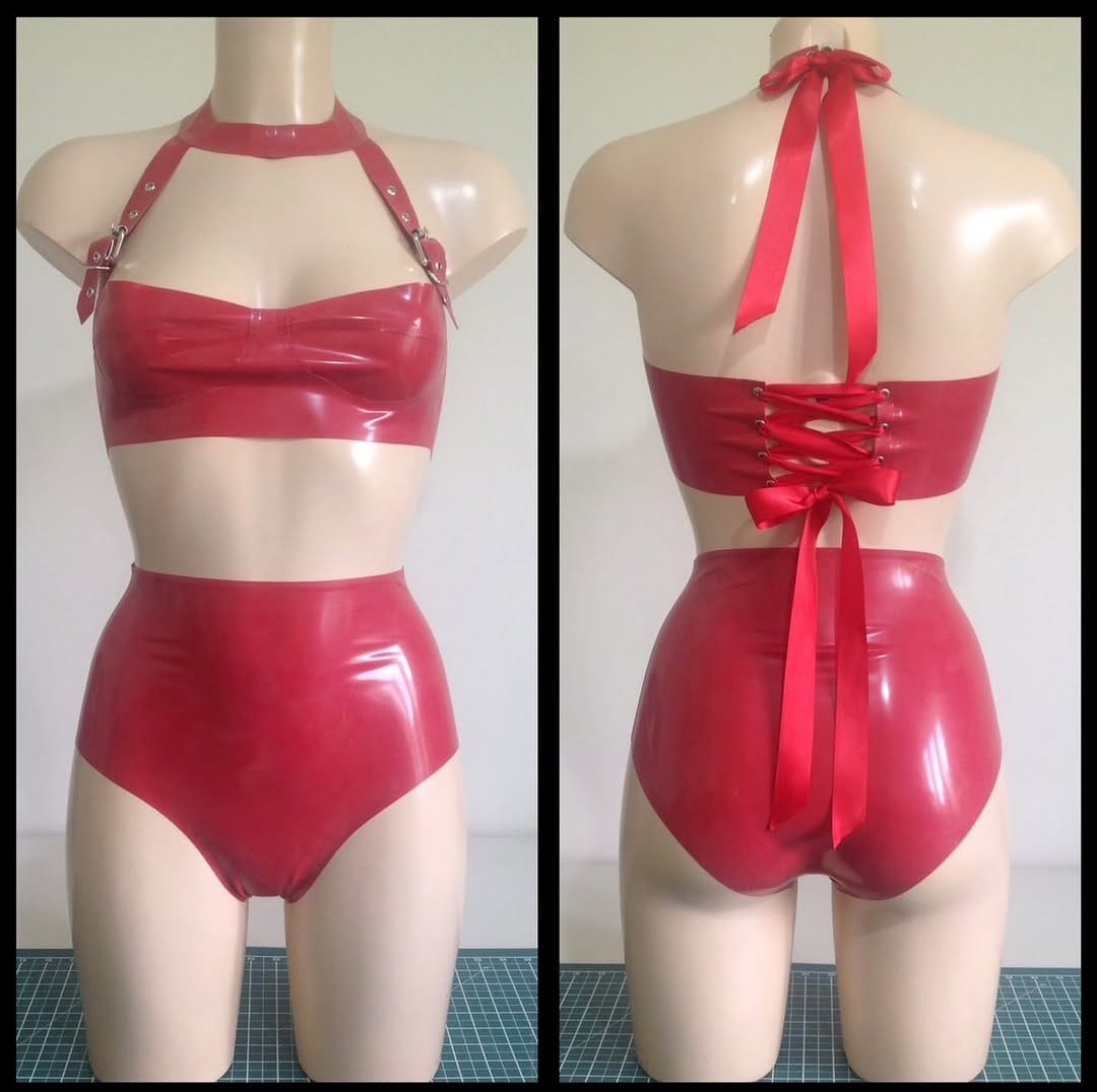Post 7 by Shhh! Couture Latex on Instagram (image)