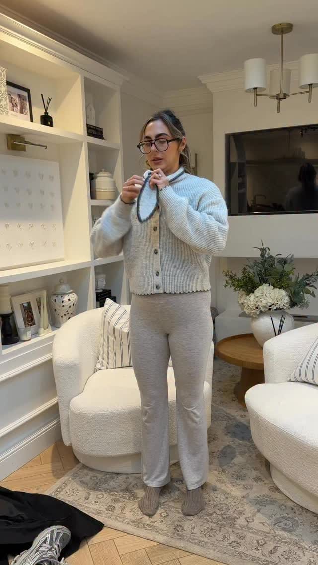 Post 4 by Lils on Instagram (video)