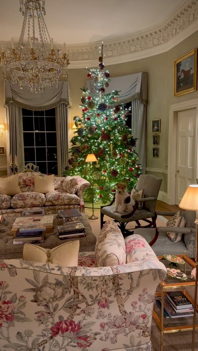Post 3 by Chelsea Textiles on Instagram (video)