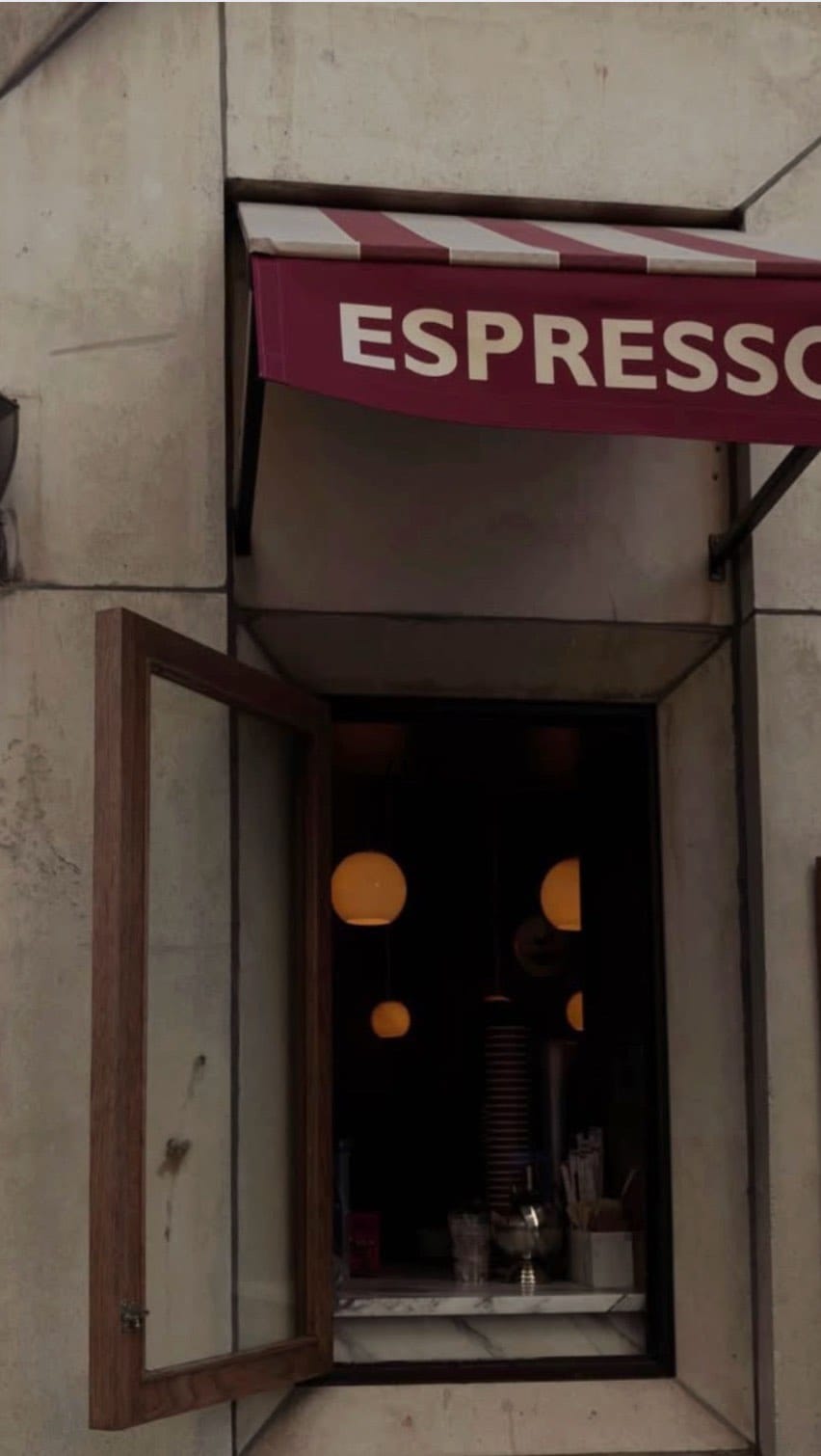 Post 1 by Fellini Coffee on Instagram (video)