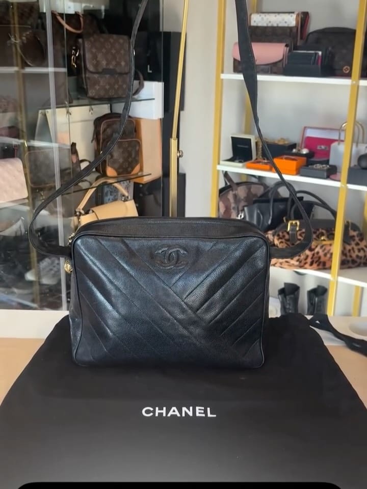 Post 2 by The Bella Abby & Ava Handbag Boutique on Instagram (carousel)