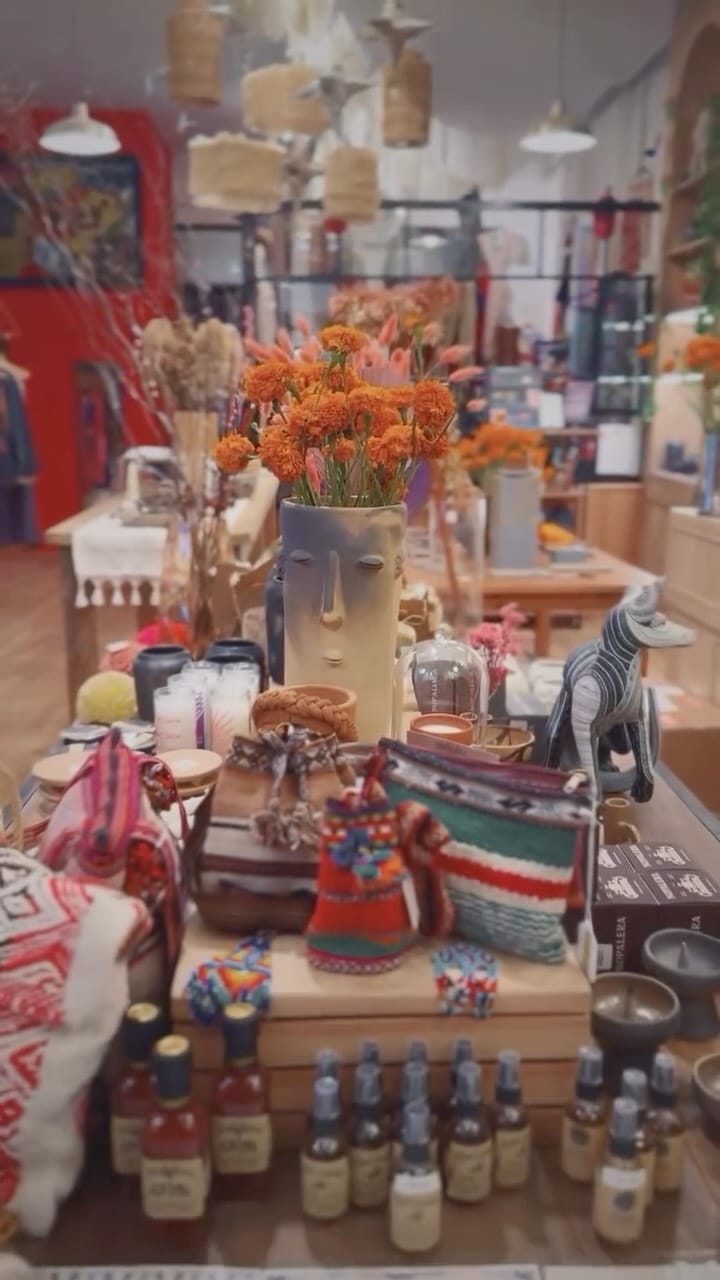 Post 10 by THIS IS LATIN AMERICA | Handcrafts on Instagram (video)