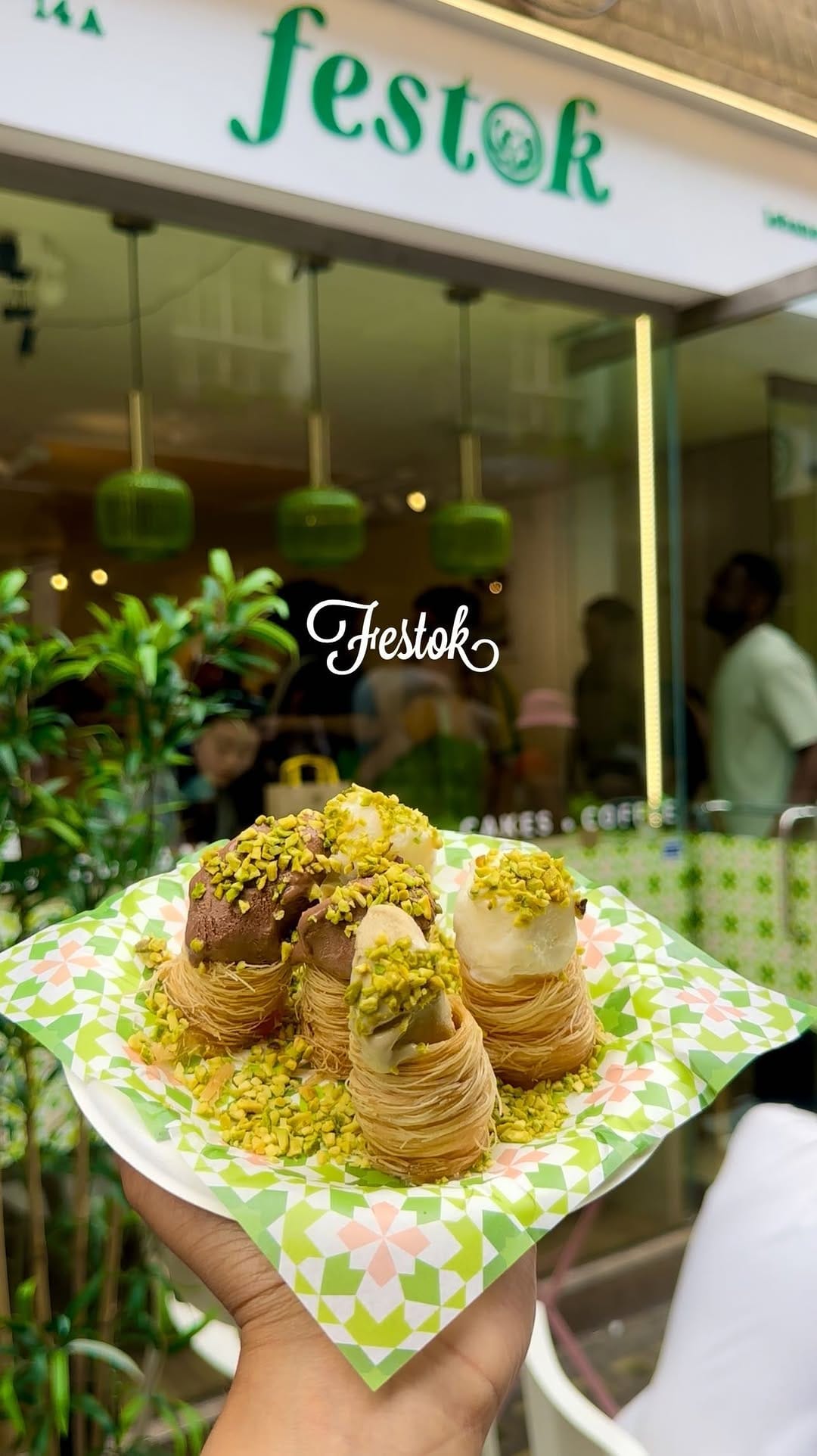 Post 9 by Festok on Instagram (video)