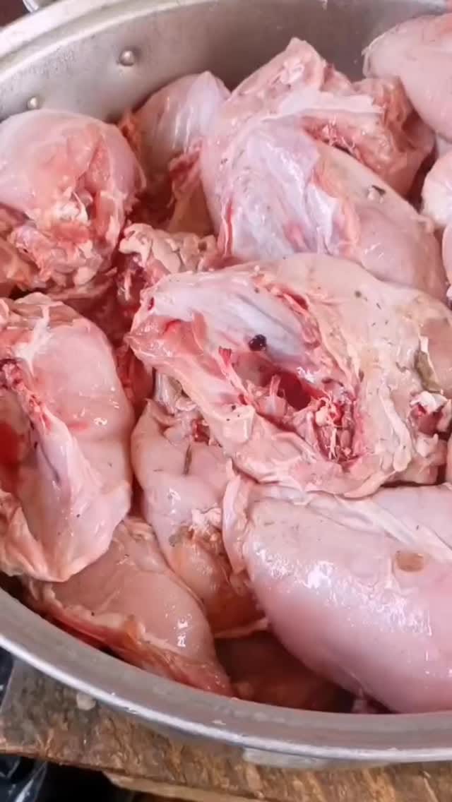 Post 4 by Abuja’s #1 Fresh Meat, Frozen Foods, Foodstuff & Nigeria Exports on Instagram (video)