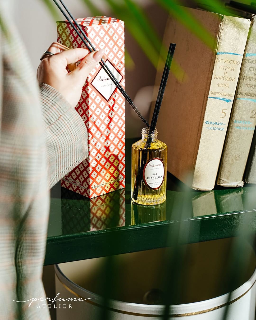 Post 4 by PERFUMEATELIER on Instagram (image)