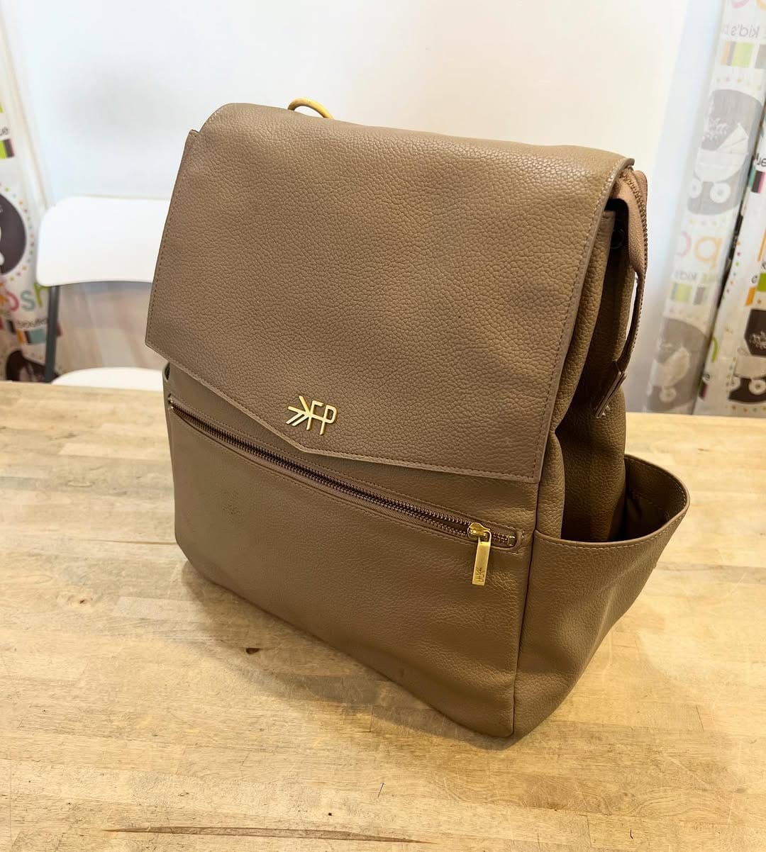 Post 1 by Lil'Posh Resale Kid's Boutique on Instagram (carousel)